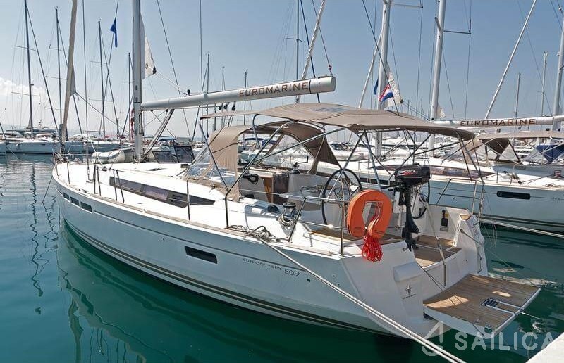 Sun Odyssey 509 - Yacht Charter Sailica