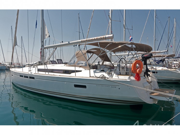 Sun Odyssey 509 - Yacht Charter Sailica