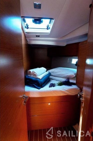 Sun Odyssey 509 - Yacht Charter Sailica