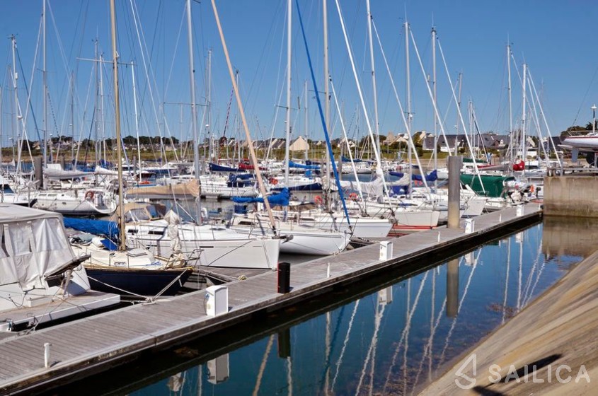 Dehler 32 - Yacht Charter Sailica
