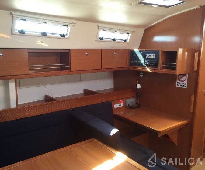 Bavaria 45 Cruiser - Yacht Charter Sailica