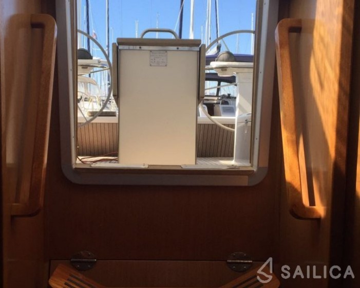 Bavaria 45 Cruiser - Yacht Charter Sailica