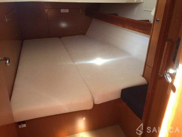 Bavaria 45 Cruiser - Yacht Charter Sailica