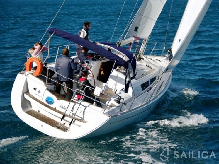 Sun Odyssey 36i - Yacht Charter Sailica