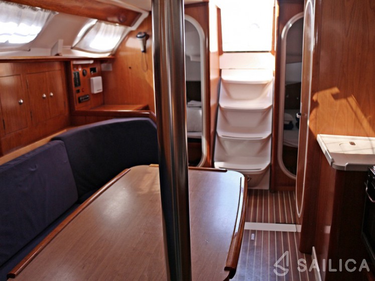 Vektor 36 - Yacht Charter Sailica