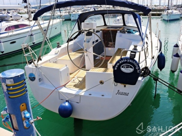 Hanse 350 - Yacht Charter Sailica