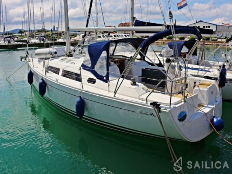 Hanse 350 - Yacht Charter Sailica