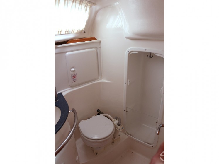 Bavaria 33 Cruiser - Yacht Charter Sailica