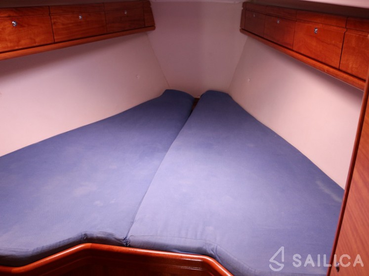Bavaria 33 Cruiser - Yacht Charter Sailica
