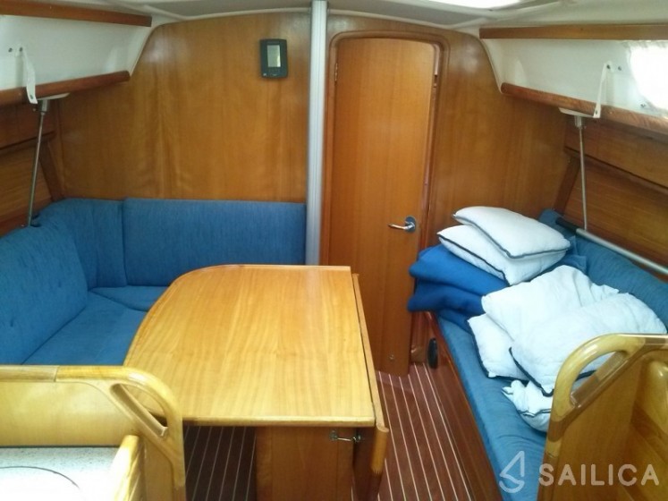 Bavaria 33 Cruiser - Yacht Charter Sailica