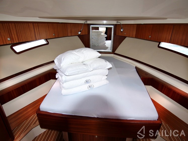 Adriana 44 - Yacht Charter Sailica