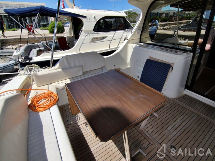 Adriana 44 - Yacht Charter Sailica
