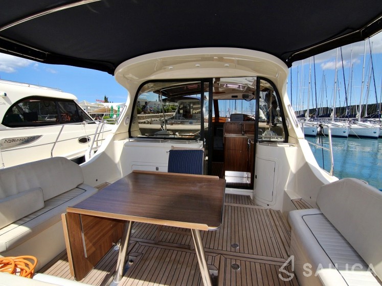 Adriana 44 - Yacht Charter Sailica