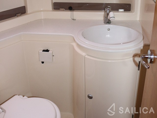 Adriana 36 - Yacht Charter Sailica