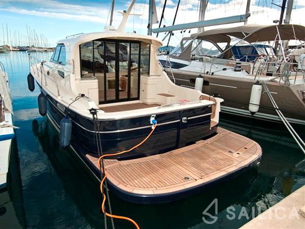 Adriana 36 - Yacht Charter Sailica