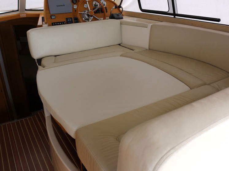 Adriana 36 - Yacht Charter Sailica