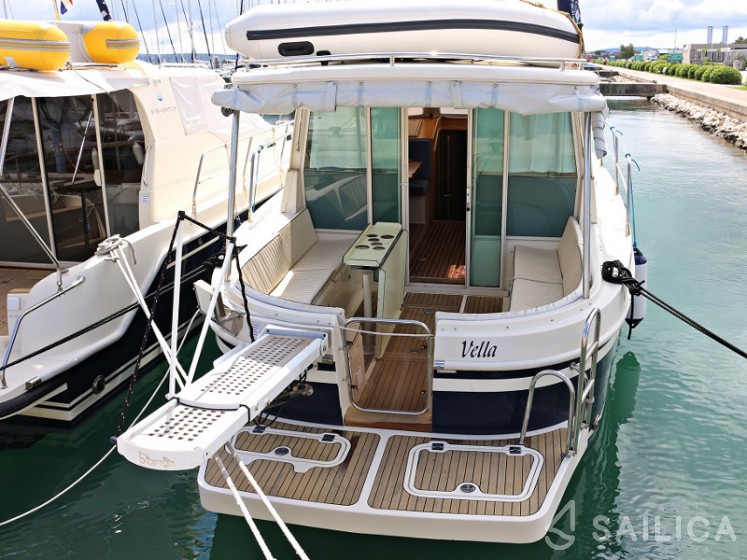 Adria 1002 Vektor - Yacht Charter Sailica