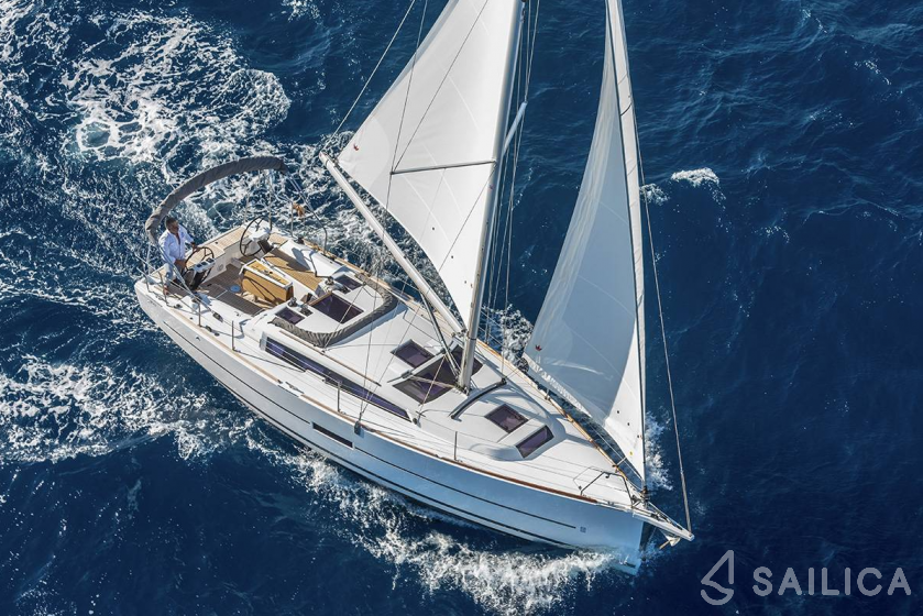 Dufour 360 GL - Yacht Charter Sailica