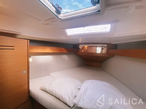 Dufour 360 GL - Yacht Charter Sailica