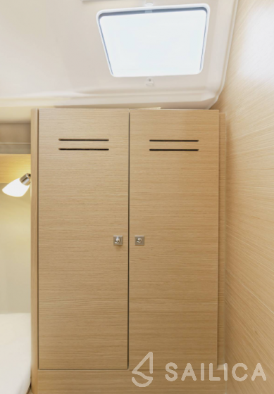 Dufour 360 GL - Yacht Charter Sailica