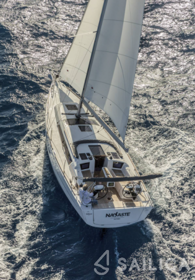Dufour 360 GL - Yacht Charter Sailica