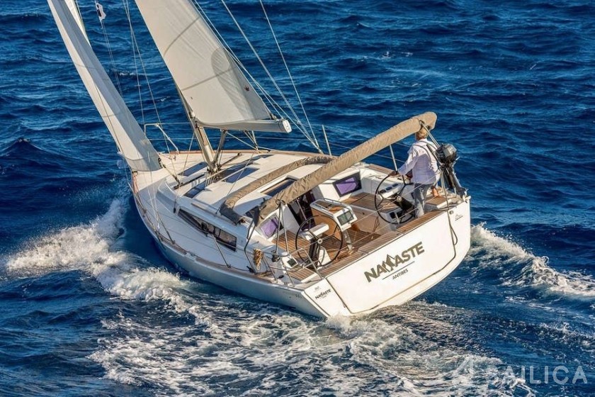 Dufour 360 GL - Yacht Charter Sailica