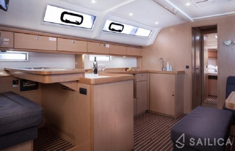 Bavaria Cruiser 51 - Yacht Charter Sailica