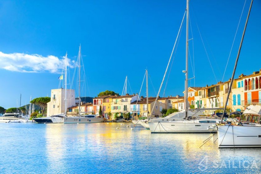 Dufour 382 Grand Large - Yacht Charter Sailica