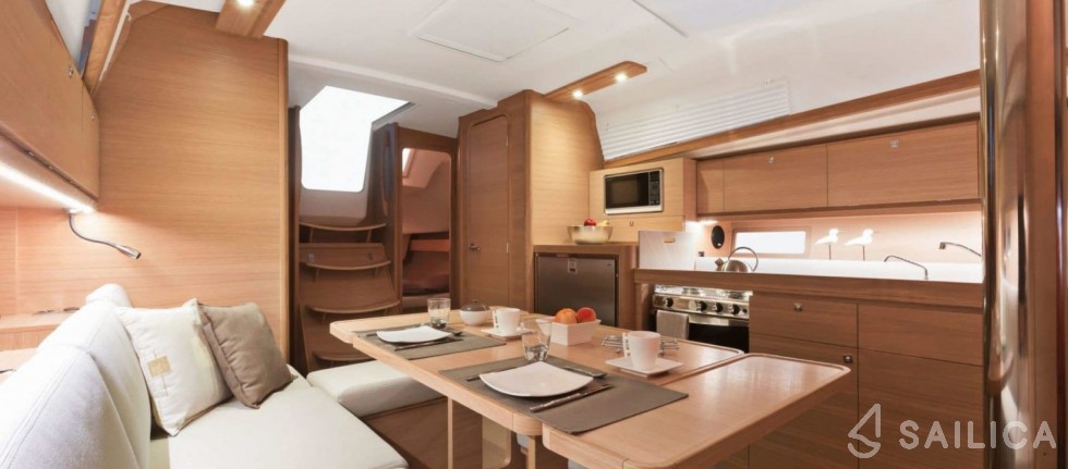 Dufour 382 GL - Yacht Charter Sailica