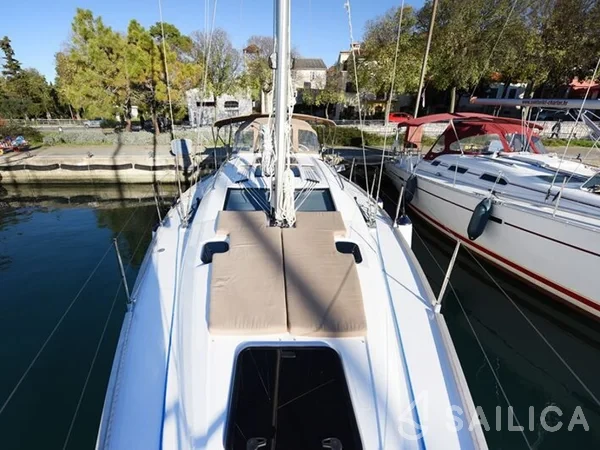 Elan 40 Impression - Yacht Charter Sailica