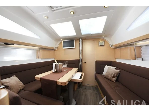 Elan 40 Impression - Yacht Charter Sailica