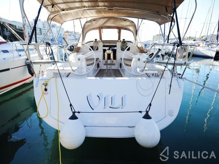 Elan 40 Impression - Yacht Charter Sailica