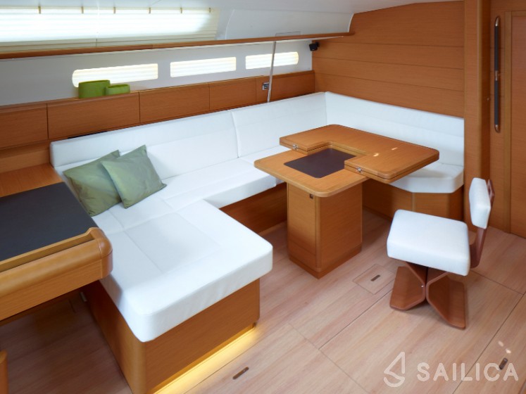 Sun Odyssey 519 - Yacht Charter Sailica