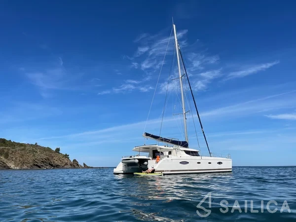 Salina 48 - Yacht Charter Sailica