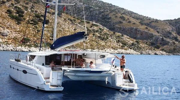 Salina 48 - Yacht Charter Sailica