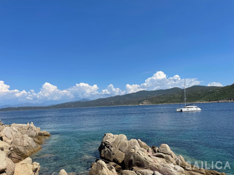 Salina 48 - Yacht Charter Sailica