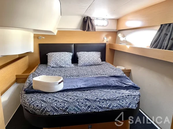 Salina 48 - Yacht Charter Sailica