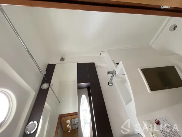 Salina 48 - Yacht Charter Sailica