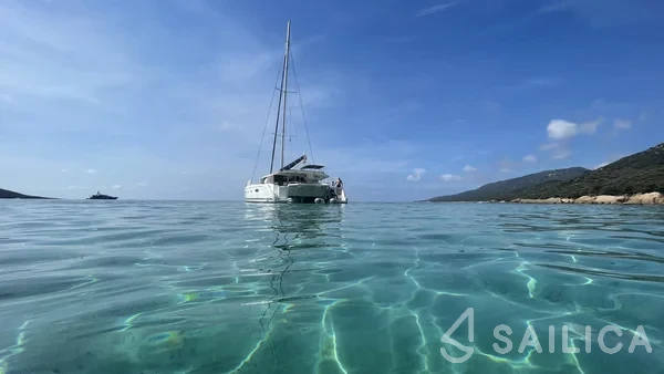Salina 48 - Yacht Charter Sailica