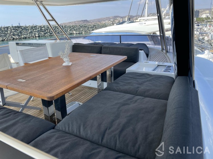 Lagoon 630 - Yacht Charter Sailica