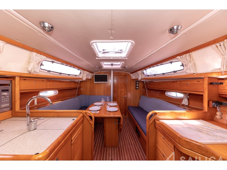 Bavaria 34 Cruiser - Yacht Charter Sailica