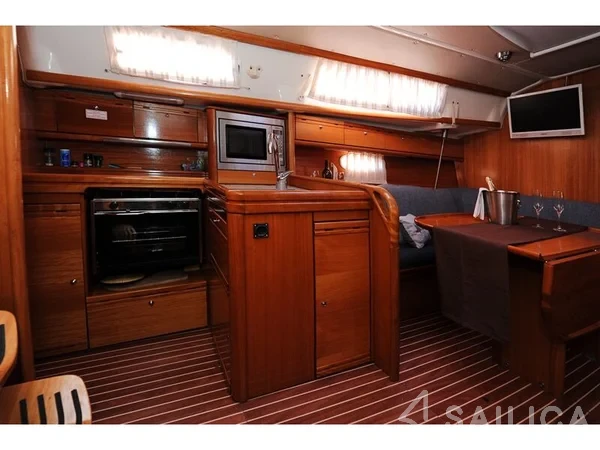 Bavaria 34 Cruiser - Yacht Charter Sailica