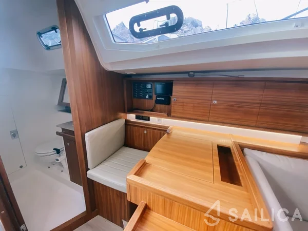 J 112 - Yacht Charter Sailica