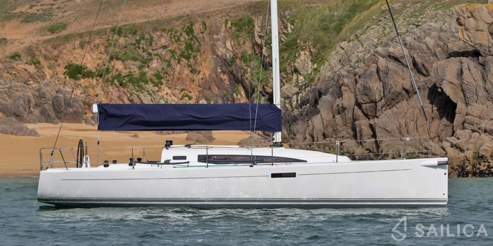J 112 - Yacht Charter Sailica