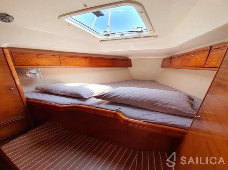 Bavaria 34 Cruiser - Yacht Charter Sailica