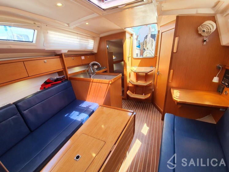Bavaria 33 Cruiser - Yacht Charter Sailica