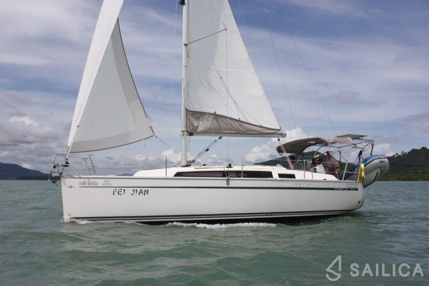 Bavaria 33 Cruiser - Yacht Charter Sailica