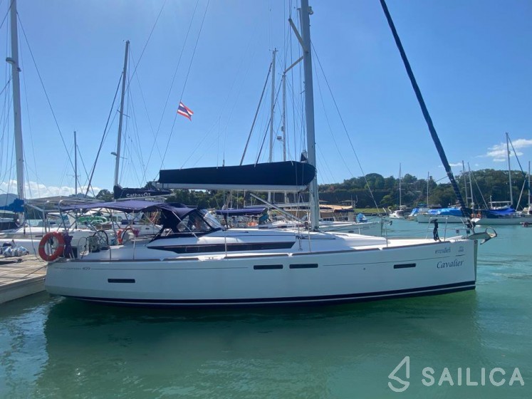 Sun Odyssey 409 - Yacht Charter Sailica