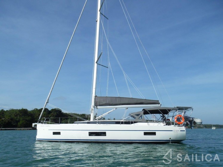 Bavaria C45 - Yacht Charter Sailica