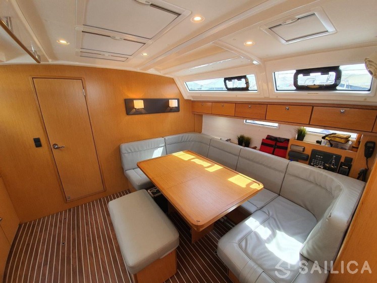 Bavaria 46 Cruiser - Yacht Charter Sailica